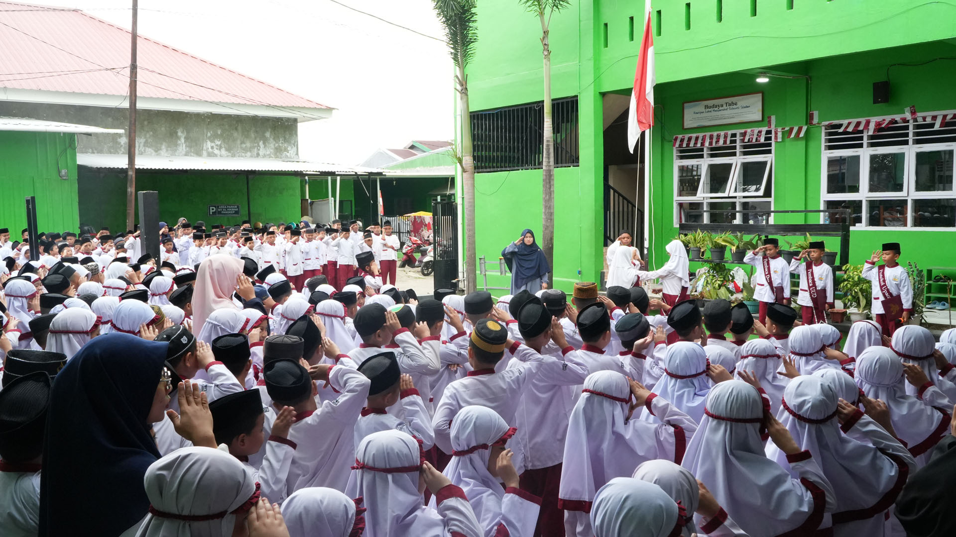 Mendidik dengan Hati, Membangun Masa Depan